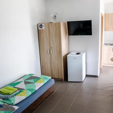 Apartmanovy Dom - Grey House